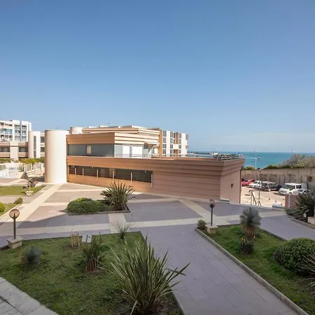 T3 Traversant Standing Garage Et Piscine Exterieure Gratuits Apartament Sète