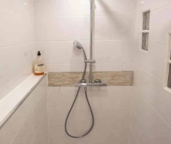 T3 Traversant Standing Garage Et Piscine Exterieure Gratuits Διαμέρισμα Σετ